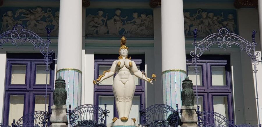 the-wonders-of-vienna-in-a-full-day-private-car-tour