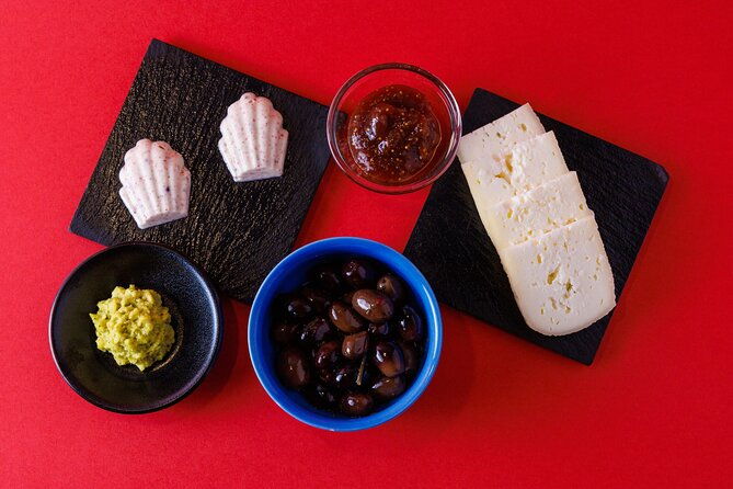 traditional-portuguese-dinner-reinvented-for-vegetarians