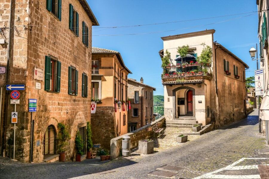 transfer-between-florence-and-rome-with-sightseeing-stop