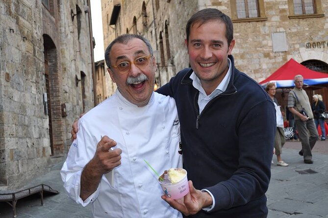 transfer-tour-florence-to-lucca-with-a-stop-in-san-gimignano