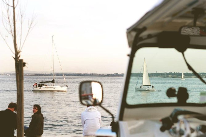 tuk-tuk-tour-sailing-views