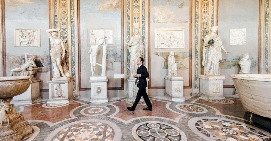 vatican-alone-in-the-sistine-chapel-the-key-masters-tour