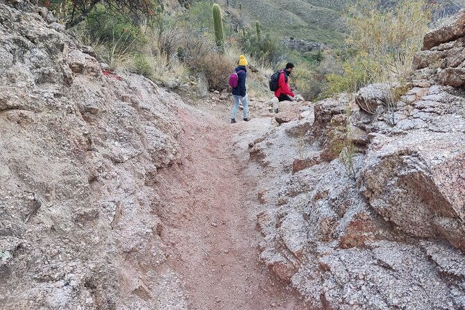 velazco-mountains-trekking