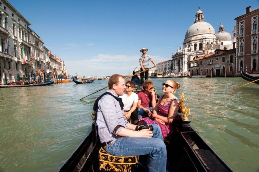 venetian-private-sandolo-tour