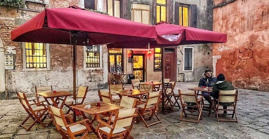 venice-a-culinary-journey-through-brunettis-mysteries
