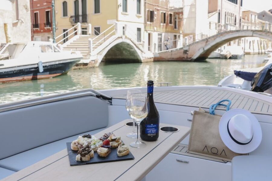 venice-explore-venice-on-electric-boat