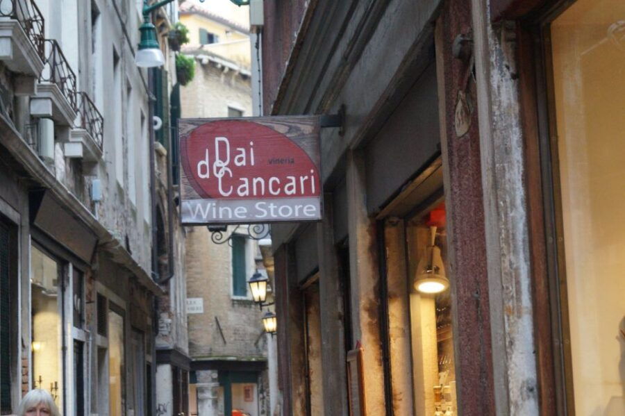 venice-italian-prosecco-or-red-wine-tasting-expereince