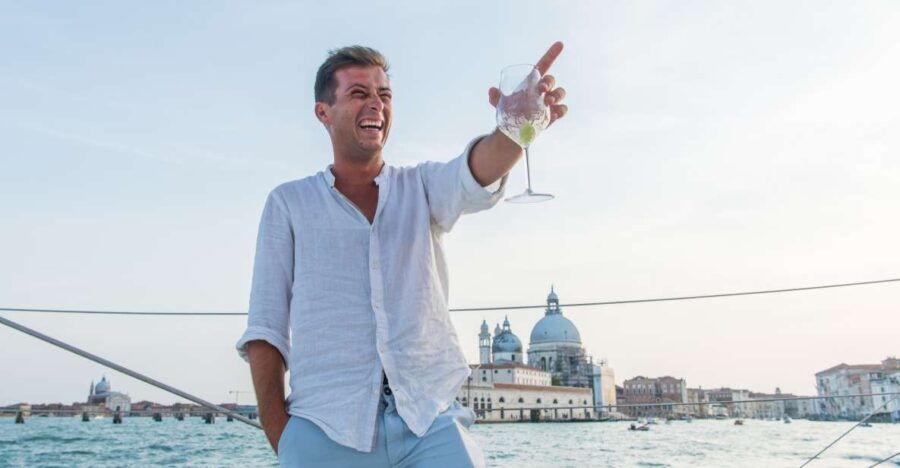 venice-lagoon-catamaran-cruise-with-music-and-drinks