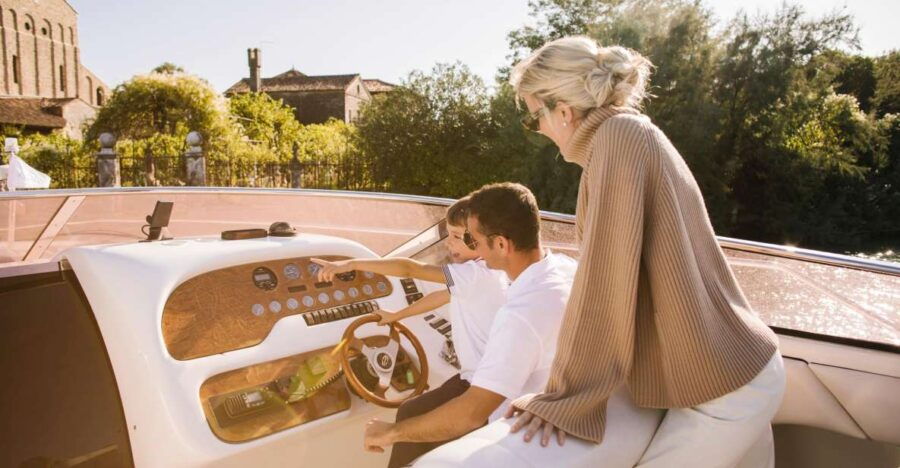 venice-sunset-yacht-experience