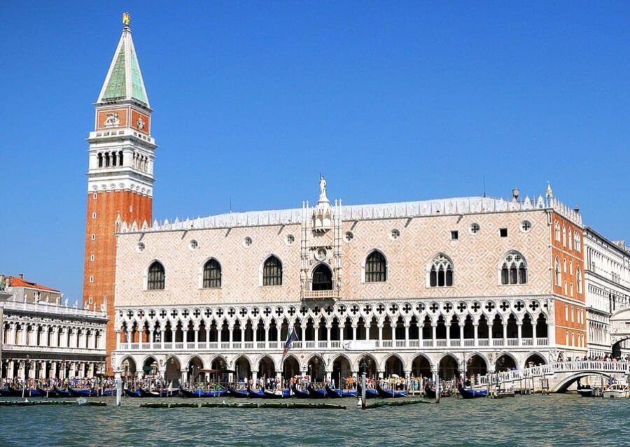 venice-vip-private-tour-with-gondola-ride-doges-palace