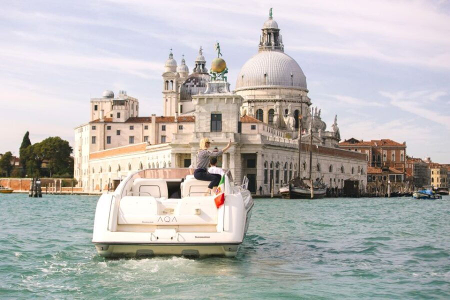 venice-yacht-cruise-in-venice-lagoon