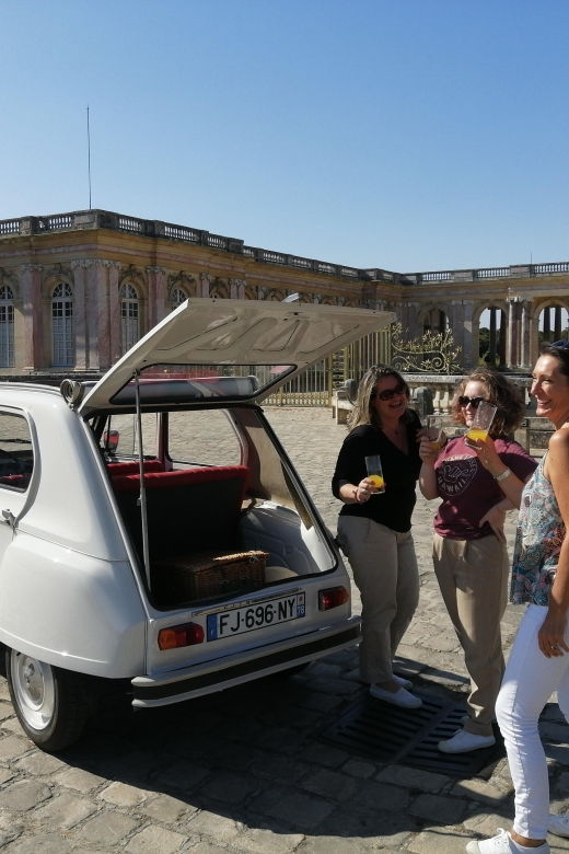 versailles-2-hours-citytour-in-vintage-car-extension-park