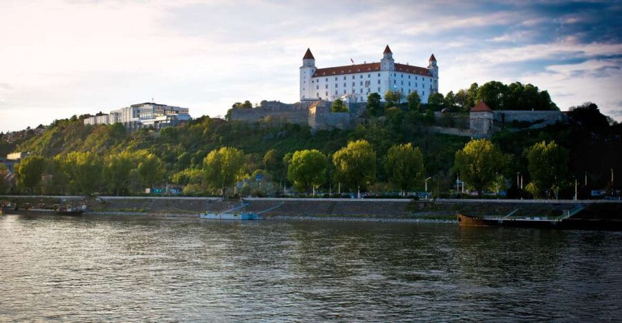 vienna-bratislava-day-trip-with-private-guide-and-transport