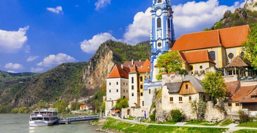 vienna-melk-abbey-and-schonbrunn-palace-private-guided-tour