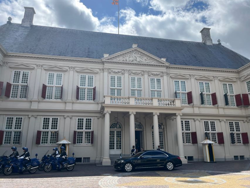 visit-the-girl-with-the-pearl-earring-the-hague-delft