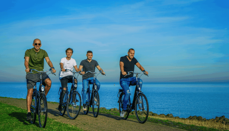 volendam-bike-rental-including-highlights-routes