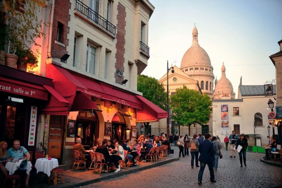 walking-tour-in-paris-montmartre-with-tastings-and-stories-2