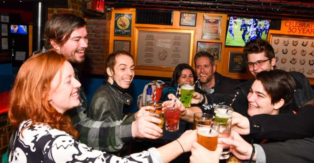 Washington DC: Ghosts Boos and Booze Haunted Pub Crawl