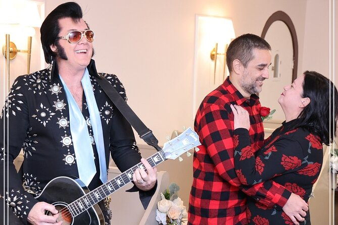wedding-or-voting-renewal-in-las-vegas-with-elvis-and-limusine