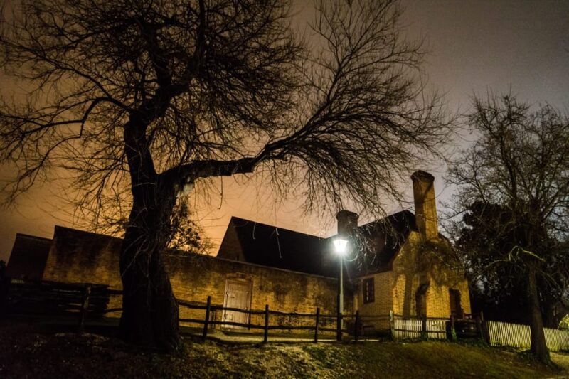 williamsburg-colonial-ghosts-haunted-pub-crawl
