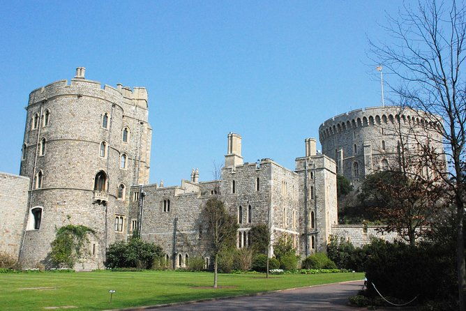 windsor-castle-hampton-court-palace-private-tour-including-entry-pass