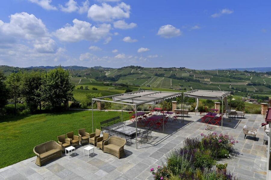 wine-tour-visit-a-small-organic-winery-in-the-langhe-cascina-alberta