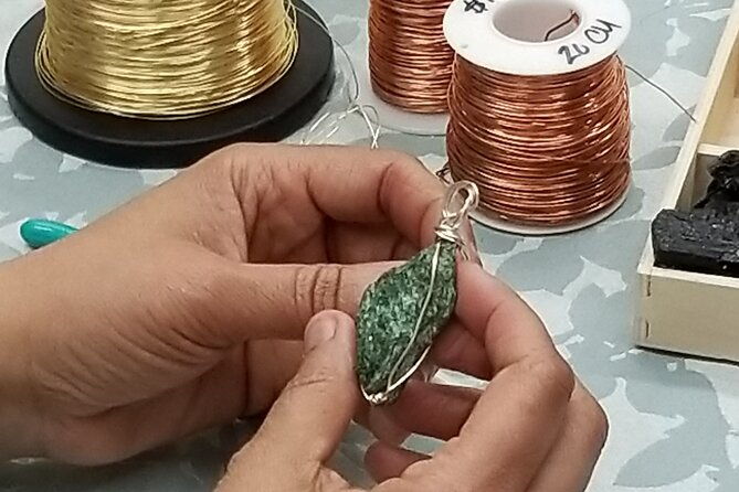 Wire Wrapping Raw Gemstones Class