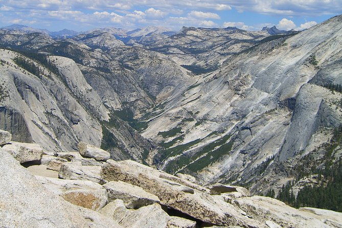 yellowstone-rocky-mountain-and-california-desert-11-day-explorer