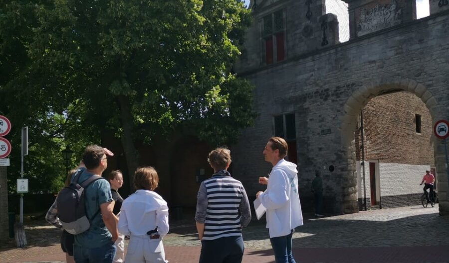 zierikzee-city-tour-with-guide-the-legends-nl-en-private-tour