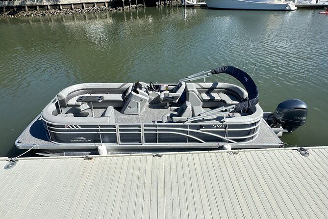 22-ft-luxury-pontoon-private-hilton-head-boat-rental-for-3-hours