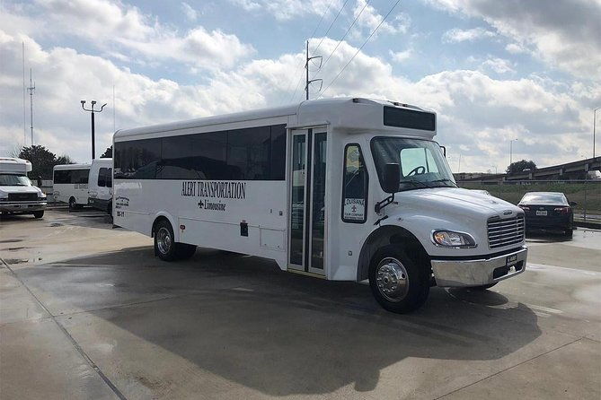 28-passenger-new-orleans-airport-or-hotel-transfer
