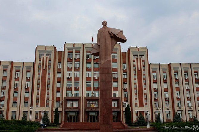 1-day-from-moldovacity-tour-chisinau-transnistria-soviet-tour