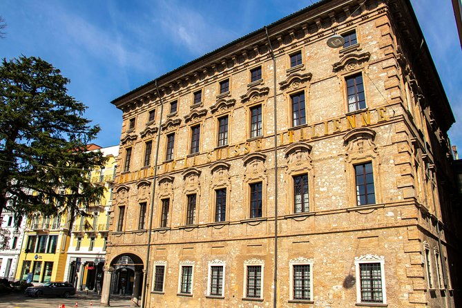 1-hour-express-walk-of-lugano-with-a-local
