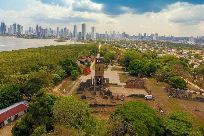 1-walking-tour-of-casco-viejo-panama-with-lunch-included