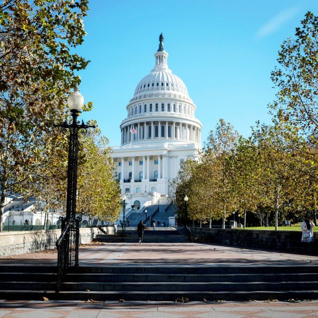 2-for-1-dc-highlights-arlington-cemetery-tour-bundle