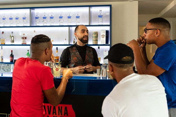2-hour-mixology-lesson-with-professional-bartender-in-milan