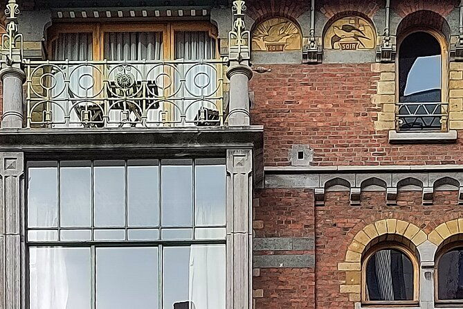 2-hour-walking-tour-in-brussels-fall-and-rise-of-art-nouveau