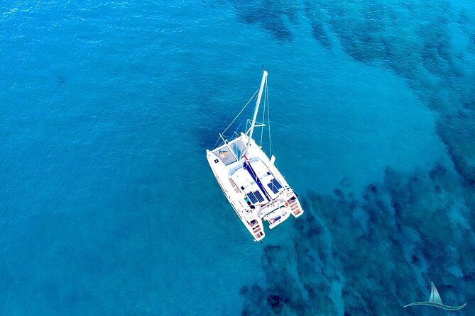 3-hour-luxury-private-sailing-catamaran-for-7-12-people