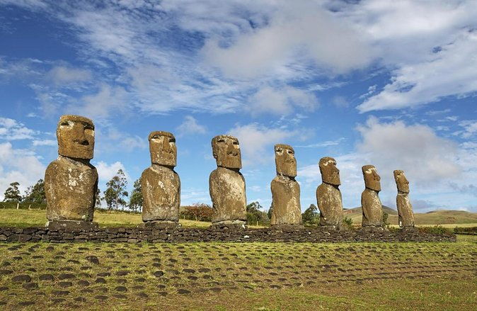 3-tours-on-easter-island