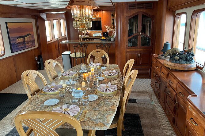 4-course-dinner-luxury-yacht-dinner-cruise-out-of-friday-harbor