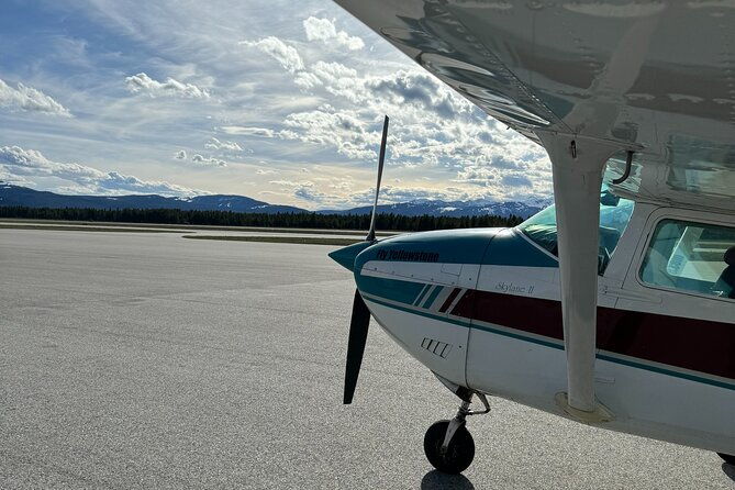 45-minute-aerial-tour-over-west-yellowstones-rugged-mountains
