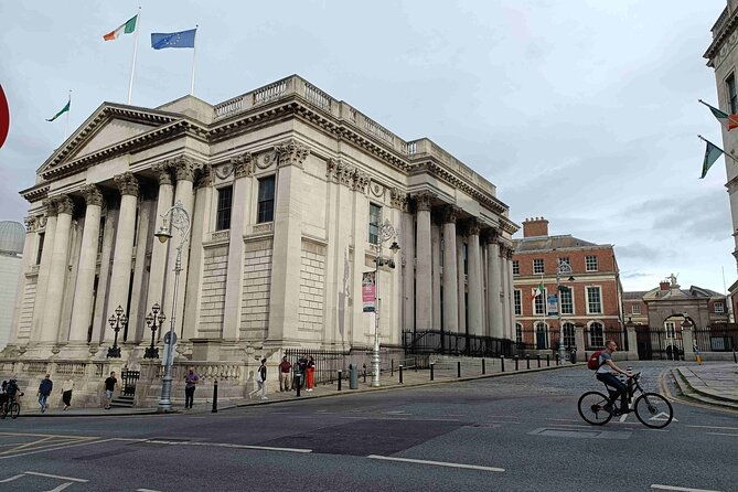 a-self-guided-audio-tour-of-dublins-temple-bar