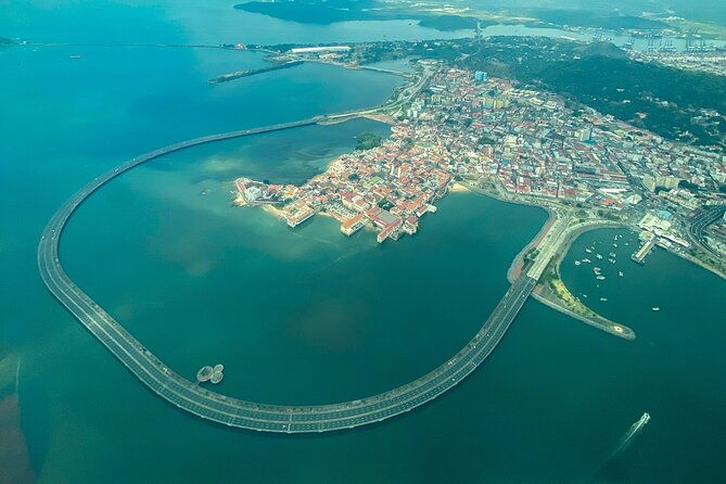 aero-city-tour-in-panama-city-panama-canal