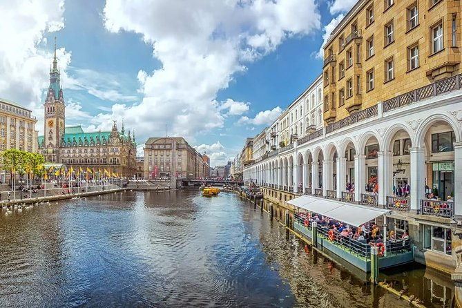 airport-transfer-hamburg-airport-ham-to-hamburg-by-luxury-van