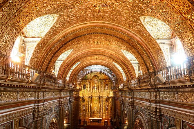 airport-transfer-hotel-in-quito-1-way