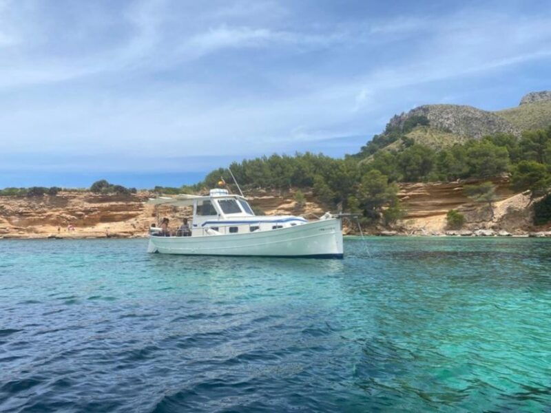 alcudia-traditional-wooden-boat-trip-with-snorkeling