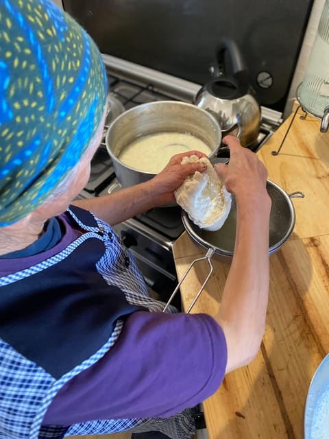 algarve-goat-cheese-making-workshop-with-tasting
