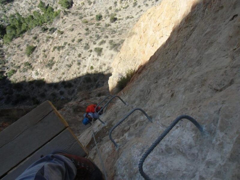 alicante-via-ferrata-hike-in-redovan