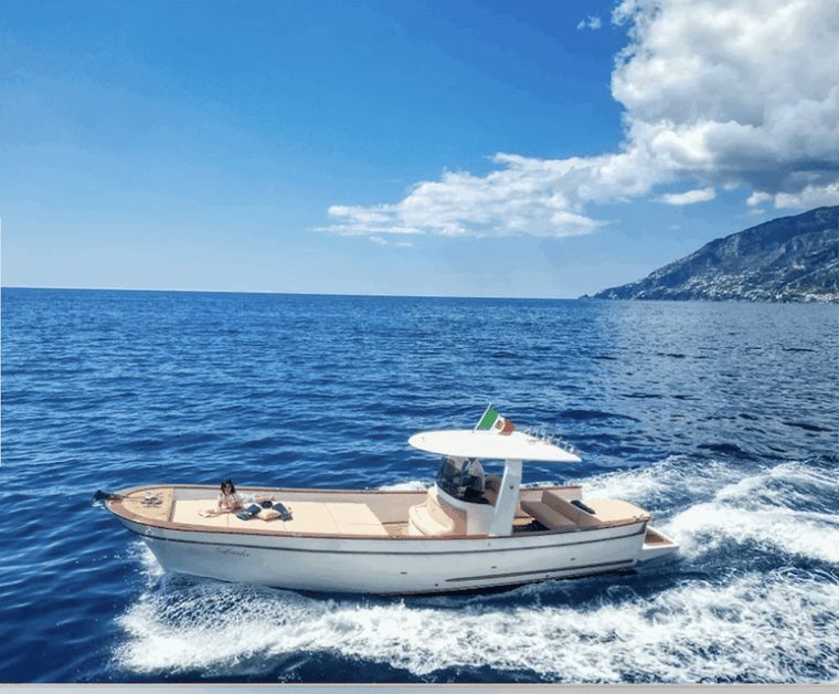amalfi-coast-boat-tour-with-drinks-and-lunch