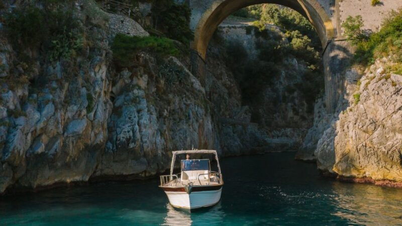 amalfi-coast-private-boat-trip-with-prosecco-and-snorkeling